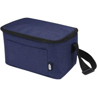 Avec le sac isotherme recyclé certifié GRS pour 6 canettes Tundra, vous pouvez garder vos aliments ou vos boissons au frais lors d'une journée ensoleillée et chaude. Le sac comporte un compartiment principal, une poche ouverte à l'avant et des bretelles réglables. Capacité : 5 litres. Avec le sac isotherme recyclé certifié GRS pour 6 canettes Tundra, vous pouvez garder vos aliments ou vos boissons au frais lors d'une journée ensoleillée et chaude. Le sac comporte un compartiment principal, une poche ouverte à l'avant et des bretelles réglables. Capacité : 5 litres.