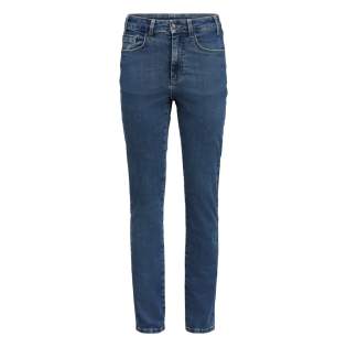 Met stretchkwaliteit en een moderne pasvorm biedt de Atlantis jeans bewegingsvrijheid voor de hele dag. Met twee steekzakken en twee achterzakken combineren ze functionaliteit met stijl. Gemaakt uit een mix van 59,5% pre-consumer gerecycled katoen, 22% gecertificeerd gerecycled polyester, 16% post-consumer gerecycled katoen en 2,5% elastaan, bieden deze jeans zowel comfort als milieubewustzijn. Met een uitgebreid assortiment aan maten, in totaal 24 verschillende maten, is er voor iedereen een perfecte pasvorm.<br /><br />Deze jeans is met enzymen gewassen. Bij dit wasproces worden natuurlijke enzymen gebruikt om de denimvezels af te breken, wat resulteert in een zachte, licht vervaagde afwerking. Dit geprefereerde proces is zachter voor de stof dan chemische behandelingen en zorgt voor een comfortabel aanvoelen. Door dit wasproces zijn verschillen in kleur mogelijk.<br />Ҩ Verpakt in een biobased, composteerbare zak. Met stretchkwaliteit en een moderne pasvorm biedt de Atlantis jeans bewegingsvrijheid voor de hele dag. Met twee steekzakken en twee achterzakken combineren ze functionaliteit met stijl. Gemaakt uit een mix van 59,5% pre-consumer gerecycled katoen, 22% gecertificeerd gerecycled polyester, 16% post-consumer gerecycled katoen en 2,5% elastaan, bieden deze jeans zowel comfort als milieubewustzijn. Met een uitgebreid assortiment aan maten, in totaal 24 verschillende maten, is er voor iedereen een perfecte pasvorm.<br /><br />Deze jeans is met enzymen gewassen. Bij dit wasproces worden natuurlijke enzymen gebruikt om de denimvezels af te breken, wat resulteert in een zachte, licht vervaagde afwerking. Dit geprefereerde proces is zachter voor de stof dan chemische behandelingen en zorgt voor een comfortabel aanvoelen. Door dit wasproces zijn verschillen in kleur mogelijk.<br />Ҩ Verpakt in een biobased, composteerbare zak.