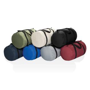 Sac de sport fabriqué à partir de polyester 100 % recyclé intégrant le traceur AWARE™ et avec une conception intelligente, se range facilement dans sa pochette intégrée, ce qui en fait une solution idéale pour économiser de l'espace lors de vos voyag... Sac de sport fabriqué à partir de polyester 100 % recyclé intégrant le traceur AWARE™ et avec une conception intelligente, se range facilement dans sa pochette intégrée, ce qui en fait une solution idéale pour économiser de l'espace lors de vos voyag...