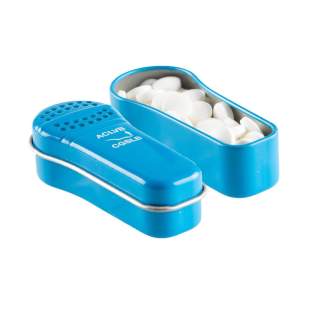 Dose in eigener Form mit ca. 23 Gramm Pfefferminz und mit vollfarbigem Druck. Inklusive Zutatenaufkleber. Dose in eigener Form mit ca. 23 Gramm Pfefferminz und mit vollfarbigem Druck. Inklusive Zutatenaufkleber.