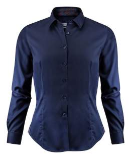 A new edgy shirt in the same spirit as the old Purple Bow 46. The microcord structure in the fabric that makes it stand out compared to our classic twill. The fabric in combination with extreme cut-away collar and a new kick-ass paisley contrast, makes a bold statement. The contrast is obvious on the white, and more discrete on the luxurious navy fabric. Wear it with jeans and a blazer or with a suit and sneakers and you will look impeccable, from the office to the dinner party. A new edgy shirt in the same spirit as the old Purple Bow 46. The microcord structure in the fabric that makes it stand out compared to our classic twill. The fabric in combination with extreme cut-away collar and a new kick-ass paisley contrast, makes a bold statement. The contrast is obvious on the white, and more discrete on the luxurious navy fabric. Wear it with jeans and a blazer or with a suit and sneakers and you will look impeccable, from the office to the dinner party.