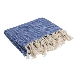 Een multifunctionele hamamdoek van Oxious. Gemaakt van 92% OEKO-TEX® gecertificeerd katoen, 210 g/m², (waarvan 42% gerecycled) en 8% RPET. Harmony is een heerlijk zacht en stijlvol doek met een stoer blokpatroon. Prachtig als shawl, kleed op de bank, luxe (hamam)doek of handdoek. Het doek is handgemaakt. Harmony staat symbool voor harmonie tussen mens en natuur. Met dit mooie doek kan het pure genieten beginnen. Deze mooie, zachte doeken worden gemaakt door lokale vrouwen in een klein dorpje in Turkije. Zij werken daar in een sociale context, met ruimte voor groei en ontwikkeling. De doeken zijn handgemaakt met liefde en zorg voor het milieu. Met een product uit de Oxious collectie kan het pure genieten beginnen. Optioneel: Per stuk in kraft doos en/of met kraft sleeve. Een multifunctionele hamamdoek van Oxious. Gemaakt van 92% OEKO-TEX® gecertificeerd katoen, 210 g/m², (waarvan 42% gerecycled) en 8% RPET. Harmony is een heerlijk zacht en stijlvol doek met een stoer blokpatroon. Prachtig als shawl, kleed op de bank, luxe (hamam)doek of handdoek. Het doek is handgemaakt. Harmony staat symbool voor harmonie tussen mens en natuur. Met dit mooie doek kan het pure genieten beginnen. Deze mooie, zachte doeken worden gemaakt door lokale vrouwen in een klein dorpje in Turkije. Zij werken daar in een sociale context, met ruimte voor groei en ontwikkeling. De doeken zijn handgemaakt met liefde en zorg voor het milieu. Met een product uit de Oxious collectie kan het pure genieten beginnen. Optioneel: Per stuk in kraft doos en/of met kraft sleeve.