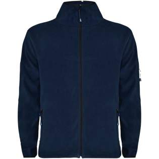 Veste en micropolaire pour un usage quotidien, avec col montant, manches longues et lizeré contrasté. Poche avec fermeture zippée contrastée sur la manche gauche et fermeture zippéecontrastée sur le devant. Coutures latérales et poitrine. Coudières ton sur ton.       