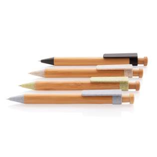 Schrijf al je notities en briljante ideeën op met deze mooie bamboe pen. Bewaar de pen altijd in je tas of notitieboek om ervoor te zorgen dat geen enkel idee verloren gaat. Gemaakt met bamboe en tarwestro. Tarwestro samenstelling van de clip is 40% ... Schrijf al je notities en briljante ideeën op met deze mooie bamboe pen. Bewaar de pen altijd in je tas of notitieboek om ervoor te zorgen dat geen enkel idee verloren gaat. Gemaakt met bamboe en tarwestro. Tarwestro samenstelling van de clip is 40% ...