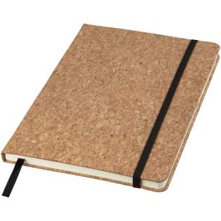 Een A5-formaat notitieboek met kurken omslag, zwart elastiek en bladwijzer. Bevat 80 bladen van 70 g/m2 lijntjespapier. Een A5-formaat notitieboek met kurken omslag, zwart elastiek en bladwijzer. Bevat 80 bladen van 70 g/m2 lijntjespapier.