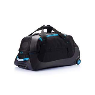 Ce sac en 600D est le sac outdoor par excellence. Grand compartiment principal zippé. Une multitude de pochettes internes zippées, avec une poche détachable en maille. Poignée du système de trolley en aluminium de couleur assortie. Ce sac en 600D est le sac outdoor par excellence. Grand compartiment principal zippé. Une multitude de pochettes internes zippées, avec une poche détachable en maille. Poignée du système de trolley en aluminium de couleur assortie.