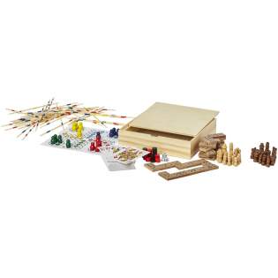 Speel set in een houten doos met verschillende spellen zoals backgammon, schaken, dammen, domino, ludo, mikado en diverse kaartspellen. Instructies inbegrepen.