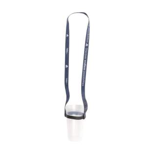Schlüsselband aus stark gewebtem RPET-Polyester mit universellem Silikon-Getränkehalter (Ø 6 cm). Inklusive Vollfarbsublimationsdruck aufbeiden Seiten des Schlüsselbandes. Ein schönes Gadget auf Festivals und Events. So haben Sie die Hände frei und haben Ihren eigenen Mehrwegbecher immer griffbereit. Hergestellt in Europa. Das Lanyard wird ohne Becher geliefert. Schlüsselband aus stark gewebtem RPET-Polyester mit universellem Silikon-Getränkehalter (Ø 6 cm). Inklusive Vollfarbsublimationsdruck aufbeiden Seiten des Schlüsselbandes. Ein schönes Gadget auf Festivals und Events. So haben Sie die Hände frei und haben Ihren eigenen Mehrwegbecher immer griffbereit. Hergestellt in Europa. Das Lanyard wird ohne Becher geliefert.