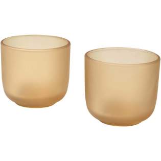 Enjoy your favourite drinks with the Male 2-piece 200 ml glass cup set, crafted from high-quality soda-lime glass for exceptional clarity and durability. Featuring a sleek, modern design, these versatile cups are perfect for serving water, juice, or cocktails. 