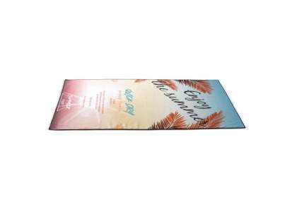 Let's go to the beach! Super large beach towel made of quick dry microfibre (200g/m²) with full-colour custom-made print on one side plus an options print on the other side. In addition, the colour of the seam can be changed.