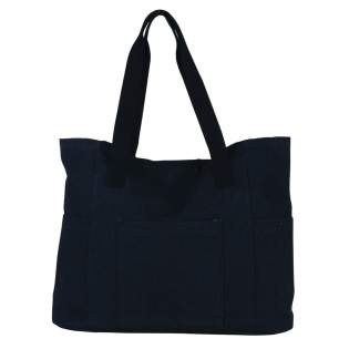 Sac shopping spacieux en toile recyclée. La structure et l'effet délavé de la matière confèrent au sac un aspect robuste. Le sac est entièrement doublé et est livré avec des poignées en coton et une base renforcée. Grâce à sa taille et sa grande ouverture, ce sac convient également pour une journée à la plage. Sac shopping spacieux en toile recyclée. La structure et l'effet délavé de la matière confèrent au sac un aspect robuste. Le sac est entièrement doublé et est livré avec des poignées en coton et une base renforcée. Grâce à sa taille et sa grande ouverture, ce sac convient également pour une journée à la plage.