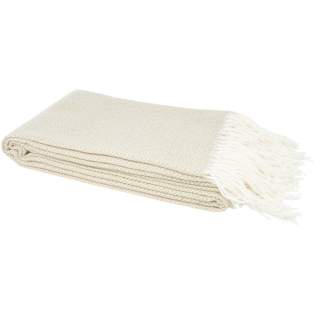Strapazierfähige und dennoch weiche und bequeme 170 g/m2 Sommerdecke mit klassischem Rautengittermuster, das ihr einen modernen Touch verleiht. Strapazierfähige und dennoch weiche und bequeme 170 g/m2 Sommerdecke mit klassischem Rautengittermuster, das ihr einen modernen Touch verleiht.
