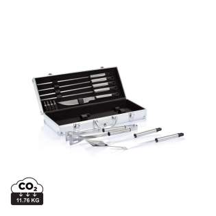 12 pcs stainless steel barbecue set, including 4 pcs skewers, carving knife, 4 corn holders, spatula, carving fork with protection cover and pair of tongs. Packed in aluminium case with hinges and handle.