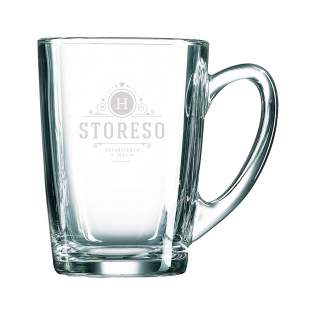 Tea glass with a contemporary design. Made from high-quality, tempered glass with generously sized handle. Ideal for serving coffee or other hot drinks. The glass is heat and cold resistant and suitable for the microwave and freezer. Capacity 320 ml.