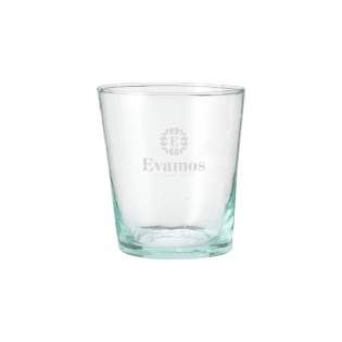 WoW! Wasserglas aus 100% recyceltem Glas. Das Glas hat einen besonderen grün-blauen Schimmer. Diese Farbe entsteht, wenn weißes Glas umgeschmolzen wird. Das Glas wird bei einer niedrigeren Temperatur verarbeitet. Das spart Energie und belastet die Luft in geringerem Maße. Da es sich um ein handgefertigtes Produkt handelt, sind kleine Luftblasen sichtbar. Außerdem können Farbe, Dicke und Größe je nach Glas variieren. Hergestellt in Marokko. Fassungsvermögen: 200 ml.