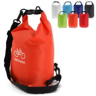 Waterwerende tas voor bijvoorbeeld op het strand, op de boot of tijdens een wandeling. Gevuld met lucht blijft de tas in noodgevallen ook tijdelijk op het water drijven. Met de extra ring en karabijnhaken is deze tas ook eenvoudig als schoudertas te ... Waterwerende tas voor bijvoorbeeld op het strand, op de boot of tijdens een wandeling. Gevuld met lucht blijft de tas in noodgevallen ook tijdelijk op het water drijven. Met de extra ring en karabijnhaken is deze tas ook eenvoudig als schoudertas te ...