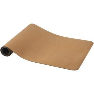 Tapis de yoga en liège offrant une stabilité et empêchant le glissement, facilitant le maintien des poses de yoga en toute confiance. Le liège est un matériau naturel dérivé de l'écorce des chênes-lièges. Il est souvent utilisé dans divers produits en raison de ses propriétés uniques, telles que sa légèreté, sa durabilité et sa surface antidérapante. Il a une texture naturelle qui offre une excellente prise, même lorsque le tapis devient légèrement humide à cause de la sueur pendant la pratique du yoga. Dimensions : 183 x 60 x 0,3 cm. La sangle est en polyester et le manchon est en papier Kraft recyclé. Tapis de yoga en liège offrant une stabilité et empêchant le glissement, facilitant le maintien des poses de yoga en toute confiance. Le liège est un matériau naturel dérivé de l'écorce des chênes-lièges. Il est souvent utilisé dans divers produits en raison de ses propriétés uniques, telles que sa légèreté, sa durabilité et sa surface antidérapante. Il a une texture naturelle qui offre une excellente prise, même lorsque le tapis devient légèrement humide à cause de la sueur pendant la pratique du yoga. Dimensions : 183 x 60 x 0,3 cm. La sangle est en polyester et le manchon est en papier Kraft recyclé.