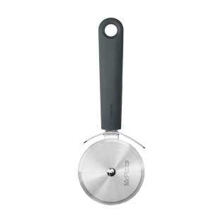 Brabantia pizza/dough cutter for cutting dough, pizza and pan pizzas. The rotating blade is sharp, has a large diameter and is made from high-quality stainless steel. With ergonomic plastic handle with hanging loop. Includes transparent protective cover with press stud. Dishwasher-safe. 100% recyclable. With a 5-years manufacturer's warranty. Brabantia pizza/dough cutter for cutting dough, pizza and pan pizzas. The rotating blade is sharp, has a large diameter and is made from high-quality stainless steel. With ergonomic plastic handle with hanging loop. Includes transparent protective cover with press stud. Dishwasher-safe. 100% recyclable. With a 5-years manufacturer's warranty.