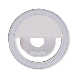 The ring light selfie clip is perfect for taking well-exposed photos. Also ideal for taking pictures in the dark. By mixing 56 LED lights in white and yellow, multiple intensities can be set. Fits most phones and can use on the front or back camera. Compact size. Charging cable included. The ring light selfie clip is perfect for taking well-exposed photos. Also ideal for taking pictures in the dark. By mixing 56 LED lights in white and yellow, multiple intensities can be set. Fits most phones and can use on the front or back camera. Compact size. Charging cable included.