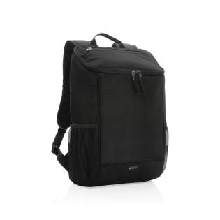 Sac à dos isotherme Swiss Peak AWARE™ en polyester recyclé à l’extérieur et doublure en PEVA avec une large ouverture pour un accès facile à vos aliments et boissons. Une poche supérieure avec fermeture à zip vous assure de pouvoir ranger tous vos objets nécessaires. Peut contenir jusqu'à 6 bouteilles ou 25 canettes. Avec le traceur AWARE™ qui valide l'utilisation authentique de matériaux recyclés. Fabriqué avec 13,9 bouteilles PET. 2 % des recettes de chaque produit AWARE™ vendu seront reversées à Water.org.<br /><br />PVC free: true Sac à dos isotherme Swiss Peak AWARE™ en polyester recyclé à l’extérieur et doublure en PEVA avec une large ouverture pour un accès facile à vos aliments et boissons. Une poche supérieure avec fermeture à zip vous assure de pouvoir ranger tous vos objets nécessaires. Peut contenir jusqu'à 6 bouteilles ou 25 canettes. Avec le traceur AWARE™ qui valide l'utilisation authentique de matériaux recyclés. Fabriqué avec 13,9 bouteilles PET. 2 % des recettes de chaque produit AWARE™ vendu seront reversées à Water.org.<br /><br />PVC free: true