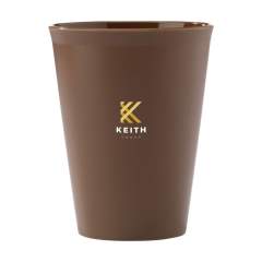 WoW! This reusable cup is made from the waste of the sugar cane plant. The cup is suitable for hot drinks up to 120°C. Dishwasher-safe up to 70°C. Washing by hand is recommended to preserve the imprint. Capacity 360 ml.    After harvesting, the roots of the sugar cane plant remain in the ground. The stems and leaves are processed into a residue that is used to make bio-plastic. A sugarcane plant extracts CO2 from the air during growth and can live for up to 10 years.