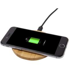 A more sustainable choice! The Essence bamboo wireless charging pad is made of real bamboo and allows for smartphone charging without cables. Supports wireless charging up to 1A for devices that have wireless charging functionality.