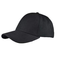 Pendant le sport, cette casquette de sport cooldry de notre ligne de vente au détail sait comment garder la tête au frais. Le polyester cooldry veille à ce que l'humidité soit évacuée de la peau vers l'extérieur du tissu le plus rapidement possible. Cette casquette vous va à ravir et vous permet d'être bien vu lors de vos courses. La casquette comporte six panneaux et une fermeture velcro.