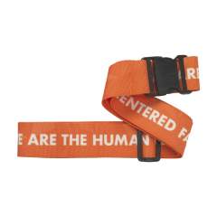 Luggage strap made from sturdy polyester with a plastic click closure. Including a personalised full colour print on both sides. Also possible with different designs on the front and back. Adjustable to a minimum of 130 cm and a maximum of 190 cm. The wide strap provides extra strength and recognition of your suitcase.