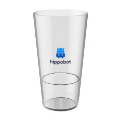 Bierglas aus Kunststoff, der Marke HappyGlass. Stapelbar und somit platzsparend. Hergestellt aus transparentem und BPA-freiem Copolyester Tritan Kunststoff. Leicht und sehr robust. Perfekt geeignet für (Sport)Veranstaltungen, Festivals, Konzerte, bei denen Getränke meist nur in Plastikbechern angeboten werden. Dieses hochwertige Glas kann mehrmals genutzt werden. Dieses Produkt ist spülmaschinenfest. Um den Aufdruck zu erhalten, wird Waschen von Hand empfohlen. Fassungsvermögen: 330 ml.
