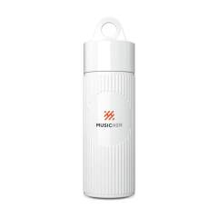 Reusable water bottle from the Join The Pipe brand. This bottle is made from BIO HDPE. This plastic is made from the waste of the sugar cane plant. The bottle has a screw cap and carrying loop. A beautiful 3D ribbed pattern gives the bottle a striking appearance. This bottle has a generous opening for adding ice cubes and making the bottle easy to clean. Leakproof. Dishwasher-safe up to 65°C. Washing by hand is recommended to preserve de print. Capacity 500 ml. Made in Holland.