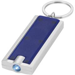 Sleutelhanger met helder wit LED-lampje met drukknop. Metalen sleutelring. Inclusief batterijen.