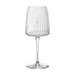 Verre à vin en verre clair. Le calice particulier présente verre côtelé à l’intérieur, lisse à l'extérieur, et un fond plat.  Cela confère au verre une apparence élégante et distinctive. Ce verre à vin exclusif est adapté pour servir un vin blanc. Une présence remarquable aussi bien en privé que dans la restauration. Passe au lave-vaisselle. Capacité 370 ml. Fabriquée en Europe.