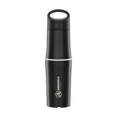 Waterfles van het merk BE O Lifestyle. De fles is gemaakt van 94% BIO HDPE uit suikerriet. 100% recyclebaar. Door het bijzonder opvallende design is dit een absolute eyecatcher. De fles heeft een handige, lekvrije schroefdop en is gemakkelijk mee te nemen. De fles bestaat uit meerdere delen. De delen zijn afzonderlijk te gebruiken als drinkbeker, zo deel je gemakkelijk je drankje. Dit maakt ook schoonmaken extra gemakkelijk. Geschikt voor alle dranken zonder koolzuur en alcoholische dranken tot 13%. Wees voorzichtig als de beker gevuld is met hete vloeistof. Draag de beker rechtop en niet schudden. Food Approved en geur- en smaakneutraal. Vaatwasserbestendig tot 65°C. Voor behoud van de opdruk wordt met de hand afwassen aanbevolen. EU-gecertificeerd. Inhoud 500 ml. Dutch design. Made in Europe. Waterfles van het merk BE O Lifestyle. De fles is gemaakt van 94% BIO HDPE uit suikerriet. 100% recyclebaar. Door het bijzonder opvallende design is dit een absolute eyecatcher. De fles heeft een handige, lekvrije schroefdop en is gemakkelijk mee te nemen. De fles bestaat uit meerdere delen. De delen zijn afzonderlijk te gebruiken als drinkbeker, zo deel je gemakkelijk je drankje. Dit maakt ook schoonmaken extra gemakkelijk. Geschikt voor alle dranken zonder koolzuur en alcoholische dranken tot 13%. Wees voorzichtig als de beker gevuld is met hete vloeistof. Draag de beker rechtop en niet schudden. Food Approved en geur- en smaakneutraal. Vaatwasserbestendig tot 65°C. Voor behoud van de opdruk wordt met de hand afwassen aanbevolen. EU-gecertificeerd. Inhoud 500 ml. Dutch design. Made in Europe.