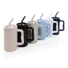 Der stabile Griff und sein breiter Boden machen diesen 800ml Becher zum idealen Begleiter für die tägliche Wasseraufnahme im Büro. Er ist aus langlebigem, RCS zertifiziert recyceltem Edelstahl gefertigt und erfüllt alle Ihre Anforderungen an die Flüs...