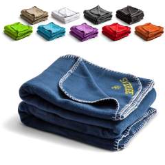 A wonderfully warm, soft fleece blanket to snuggle under on the couch. The plaid is provided with stitching all around which creates a nice effect. The weight is 250 grams.
