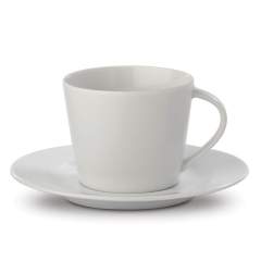 Kaffeetasse mit Untertasse aus hochwertigem Porzellan im schlichten, konischen Design. Standard Werbeanbringung auf der Tasse.