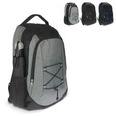 Unser Rucksack mit Kordelzug ist eine umweltbewusste Wahl. Er ist aus recyceltem PET-Material gefertigt und damit eine nachhaltige Wahl für Ihre Abenteuer. Der Kordelzug verleiht ihm ein modernes Flair und verbindet Funktionalität mit Mode. Tragen Si...