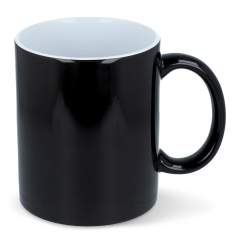 Découvrez la magie de la tasse changeante de couleur Oslo. Avec une capacité de 300 ml, cette tasse change de couleur et révèle l'impression en dessous lorsqu'elle est remplie de liquide chaud, ajoutant un élément amusant et interactif à votre vaisselle.