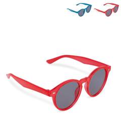 Fancy sunglasses Jacky with transparent frame and dark lenses. The lenses have a UV400 filter.