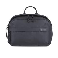 Trousse de toilette en tissu recyclé et sangles fabriquées à partir de bouteilles en plastique. Poches avant zippées pour ranger les articles de voyage essentiels. Grand compartiment principal zippé avec poches intérieures pour ranger vos articles de toilette. Poignée supérieure de transport. Passeport digital et carte dídentite virtuel AWARE™ inclus, offre un moyen incontestable de suivre et de valider l'impact de la composition des textiles, de l'origine au consommateur. Pour y accéder, scannez le code QR situé à l'intérieur du produit ou visitez le site wearaware.co pour en savoir plus. Disponible des deux côtés de l'Atlantique. Cet article est également proposé par Gemline pour les clients des États-Unis et du Canada.<br /><br />PVC free: true