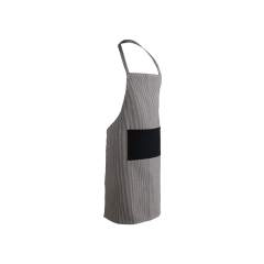 Die Ukiyo Aware™ 280gr rCotton-Deluxe-Schürze im One-Size Design erfüllt alle Anforderungen einer modernen Alltagsküche, ohne auf Schönheit oder Spaß zu verzichten. Die verstellbaren Träger sorgen für die richtige Passform. Die Fronttasche hält Ihre notwendigen Gegenstände. Die Schürze besteht aus recycelter Baumwolle mit AWARE™ Tracer, der die Verwendung tatsächlich recycelter Materialien bestätigt. Zudem werden 2% des Erlöses jedes verkauften Impact-Produkts mit AWARE™ Tracer an Water.org gespendet. Wir weisen darauf hin, dass die dunklen Streifen der Schürze durch das Druckbild Ihre Logos hindurch schimmern.