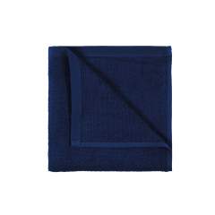 Das T1-S45 Salon Towel Marineblaues Salontuch von The One mit einer Größe von 45 x 90 cm.<br />Häufiges Waschen ist mit diesem Handtuch kein Problem, sogar Trockenwäsche ist möglich.<br />Das Handtuch ist angenehm zu tragen und durch die Stoffstärke von 400 gr/m2 sehr weich.<br />Die gekämmte Baumwolle hat eine hohe Saugfähigkeit.<br />Wählen Sie nun eine der verschiedenen Farben, die von den Farben Lateinamerikas inspiriert sind.
