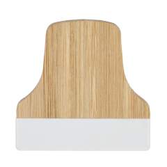 Deze bamboe clip is een praktische en milieuvriendelijke oplossing voor thuis of op kantoor. De stevige clip heeft een ingebouwde magneet, perfect om notities, foto's of herinneringen aan je koelkast of een ander metalen oppervlak te bevestigen. Ideaal voor het sluiten van snackzakjes of het organiseren van papierwerk met een natuurlijke touch.