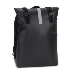 Convenient picnic backpack with cutlery, plates, cups and napkins for two people, a corkscrew and chopping board. A padded main compartment protects the content and a roll top keeps the inside dry. The back panel and shoulder straps are padded for added comfort and the reflective strip increases visibility in the dark.
