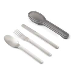 Een compacte roestvrijstalen mes-, vork- en lepelset die prettig in gebruik is en in de koffer past, zodat u hem gemakkelijk mee kunt nemen. Geen dunne plastic vorken meer die niet geschikt zijn voor het doel of slecht gewassen kantinebestek.