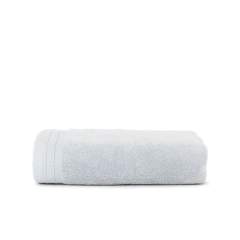 Das Badetuch T1-ORG70 Organic Bath Towel Silver Grey aus Bio-Baumwolle ist eine ökologisch verantwortungsvolle Wahl.<br />Die Größe von 70 x 140 cm ist ideal für jedes Badezimmer.<br />Die Stoffstärke von 550 gr/m2 sorgt für eine optimale Feuchtigkeitsaufnahme und ein weiches Tragegefühl.<br />Die hochwertige gekämmte Baumwolle sorgt für langanhaltende Weichheit.<br />Treffen Sie jetzt Ihre Wahl aus verschiedenen, von Lateinamerika inspirierten Farben.
