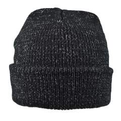 This winter hat keeps your head nice and warm and features reflective yarn, this yarn is extra noticeable at dusk. Style, warmth and reflection combined!