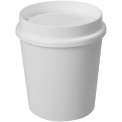 Americano® Switch 200 ml Einwandiger Becher. Der innovative 360°-Deckel ermöglicht es Ihnen, von jeder Seite des Bechers zu trinken, und verstärkt das Aroma Ihres gewählten Getränks. Der Deckel und der Becher sind silikonfrei, spülmaschinenfest, mikrowellengeeignet und BPA-frei. Als Teil der Americano® Switch-Familie können Sie Ihren Becher durch Hinzufügen eines Deckels und eines Griffs nach Belieben individuell gestalten. Hergestellt in UK. Verpackt in einem recycelten PE-Kunststoffbeutel.