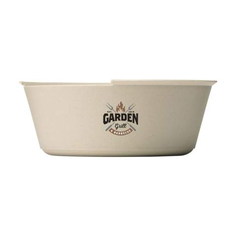 Handy plastic bowl from the Circulware brand. 100% recyclable. Can be used for poke bowls, salads, curries and other delicacies. Can be closed with the accompanying lid (not airtight and not leak-proof). Stackable, therefore saving space. A smart choice when it comes to replacing disposable containers for take away food. Not suitable for the freezer. Microwave and dishwasher safe. Washing by hand is recommended to preserve the imprint. Capacity 1,200 ml.