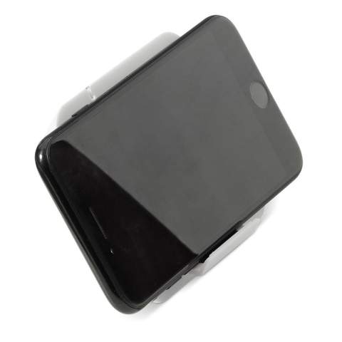 Cette station de recharge sans fil 5W peut être utilisée comme support ou comme support de téléphone. Connectez le tapis à une alimentation et rechargez votre téléphone facilement sans utiliser de câble. Le produit a une finition douce et il est possible de faire un marquage digital.